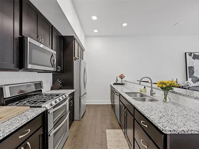 2419 Smallman St #305 — Photo 11