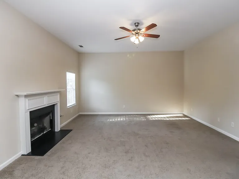 4940 Hopewell Manor Dr — Photo 12