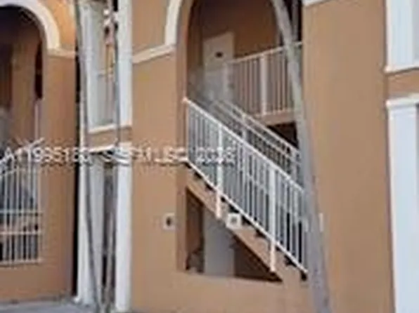 7070 NW 177th St APT 206-10, Hialeah, FL 33015