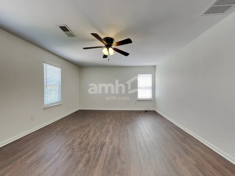4095 Shadetree Dr — Photo 9