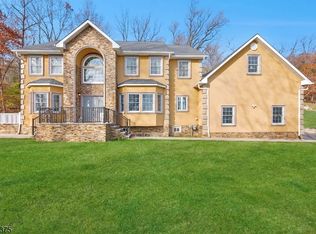 1121 N Washington Ave, Green Brook Twp., NJ 08812