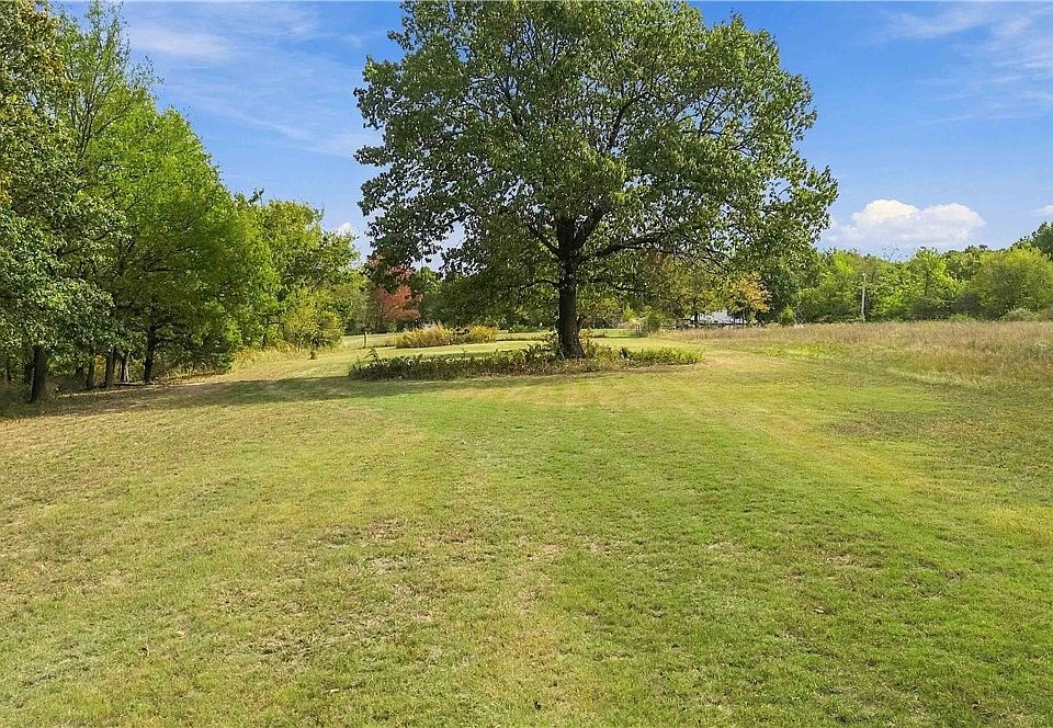 1st image of 20607 Russell Corner Rd