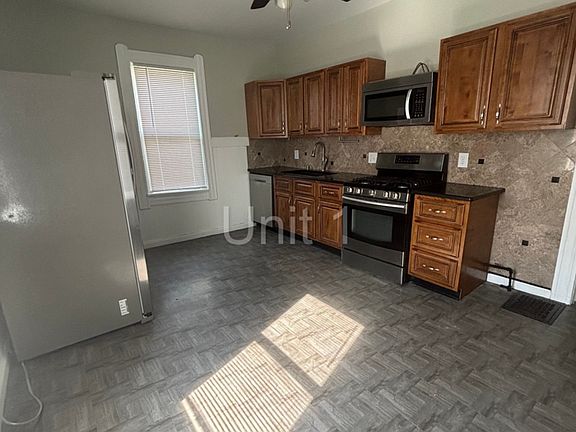 2nd image of 3062 W 51st St APT 2
