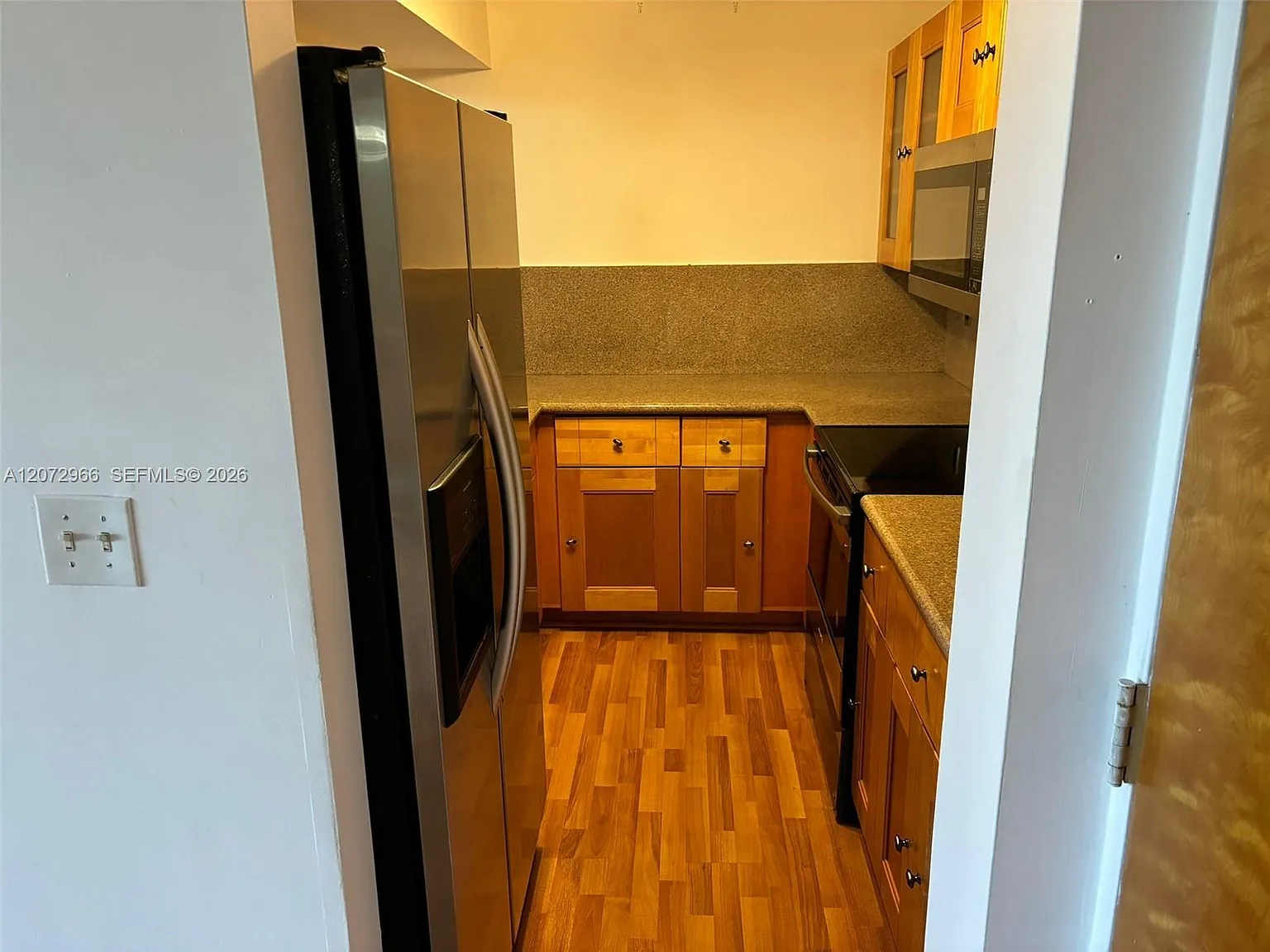International Park Condo — Photo 4