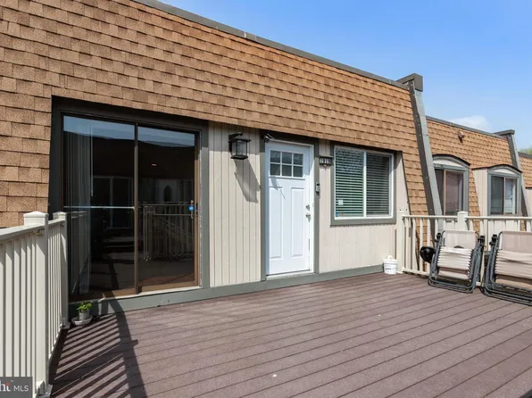 7918 E Casa Grande Pl, Alexandria, VA 22309