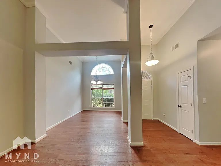 325 Shelby Forest Dr — Photo 8