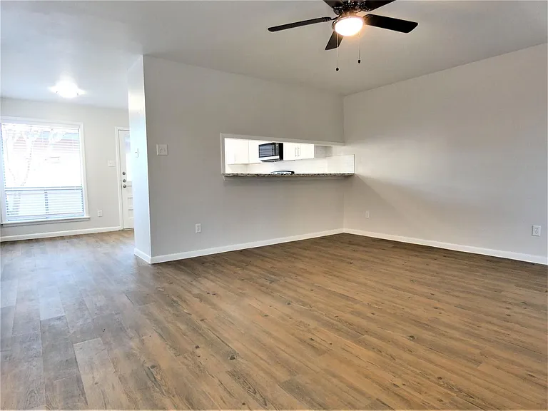 604 Golfview Dr — Photo 12