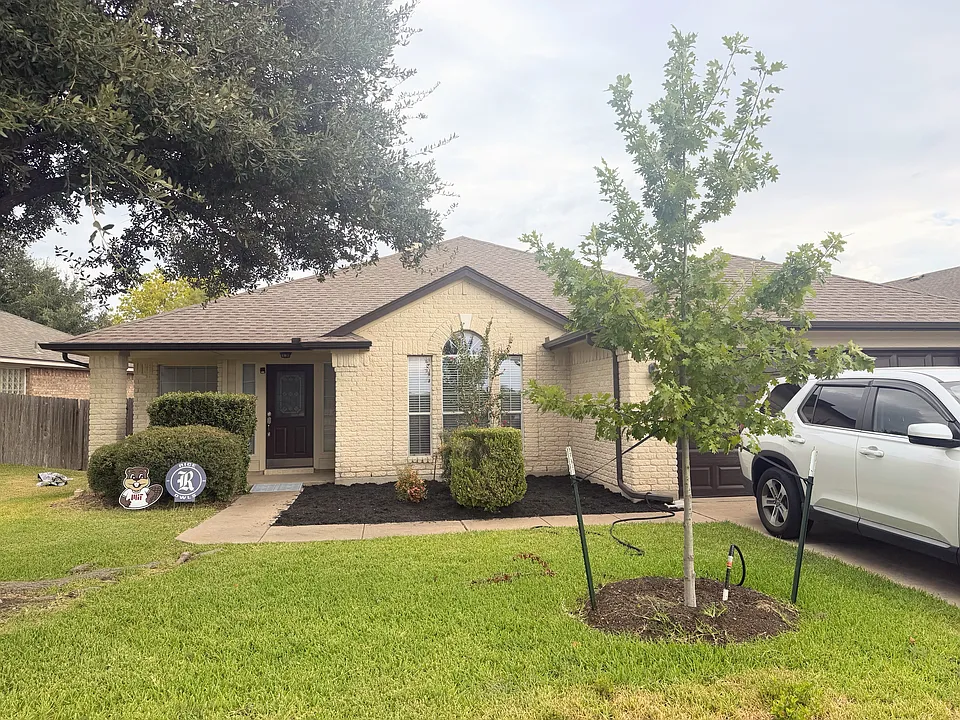 11504 Fletcher Hall Ln