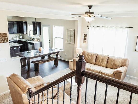3rd image of 121 Orange Cir