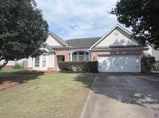 106 Dennard Dr, Perry, GA 31069