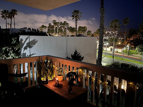 Life is better at the beach!!