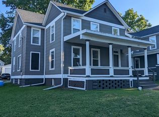 111 E Division St, Bloomington, IL