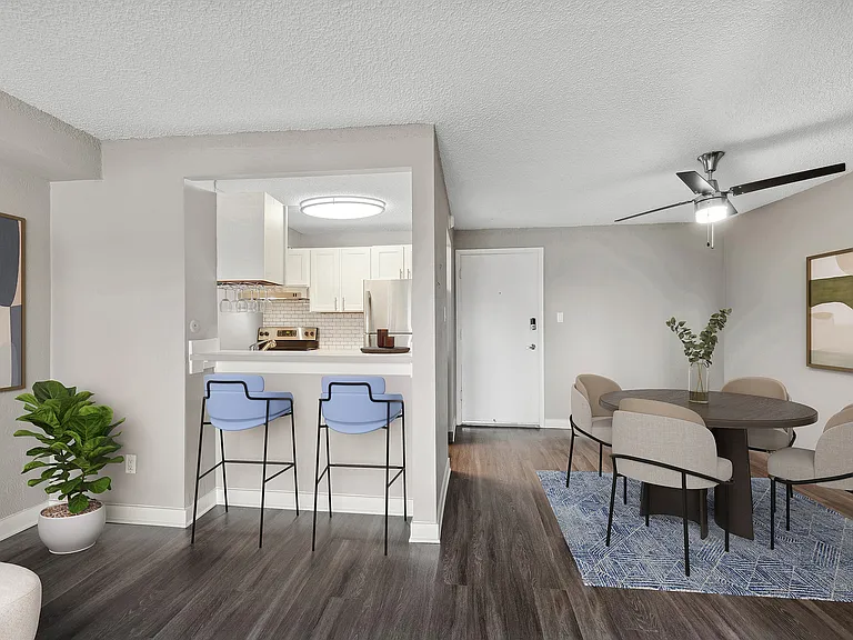 Arrive 800 Penn — Photo 12