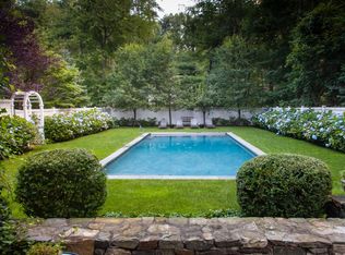 105 Valley View Rd, Chappaqua, NY 10514