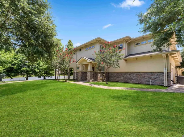 8000 Stonelake Village Ave APT 201, Baton Rouge, LA 70820