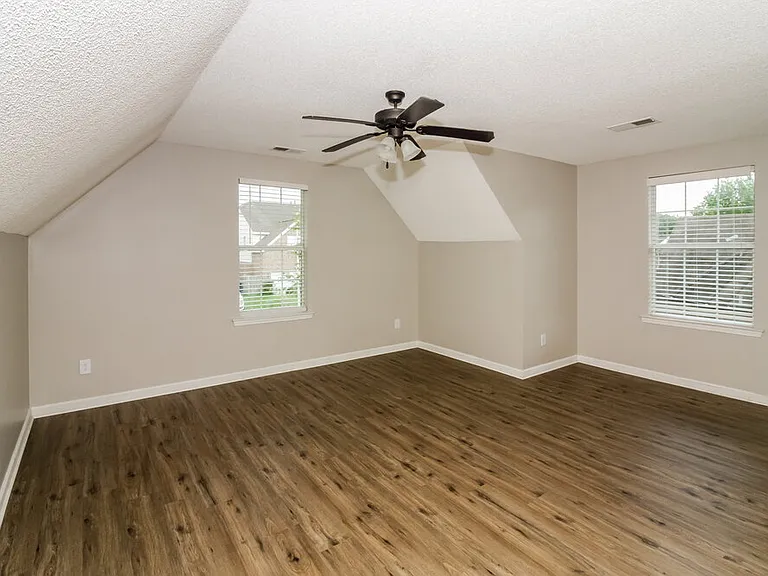 7317 Green Ash Dr — Photo 10