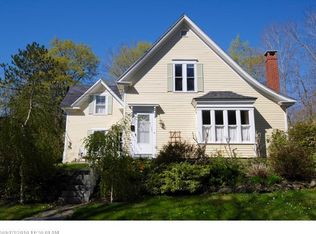 99 Bay View St, Camden, ME 04843