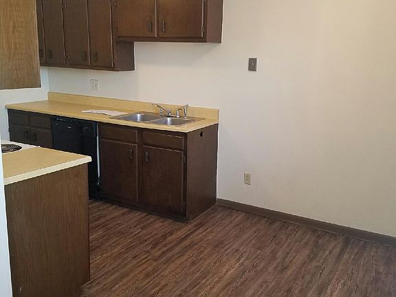 3rd image of 332 Forestal Dr APT 20
