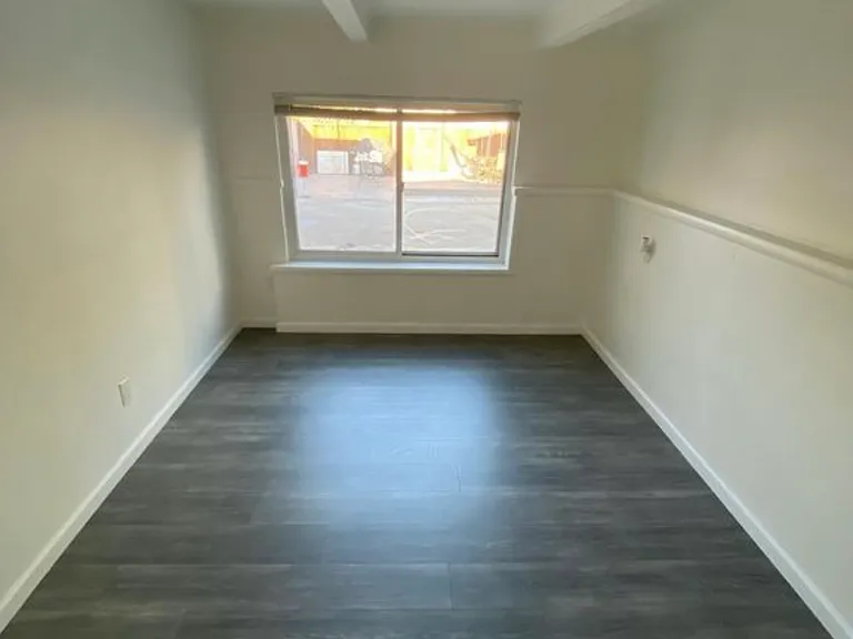 22246 Prospect St #2 — Photo 8