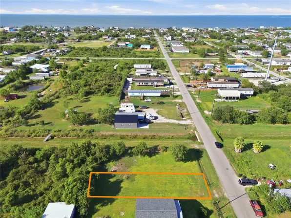 Lots 31 32 16th St, Dickinson, TX 77539