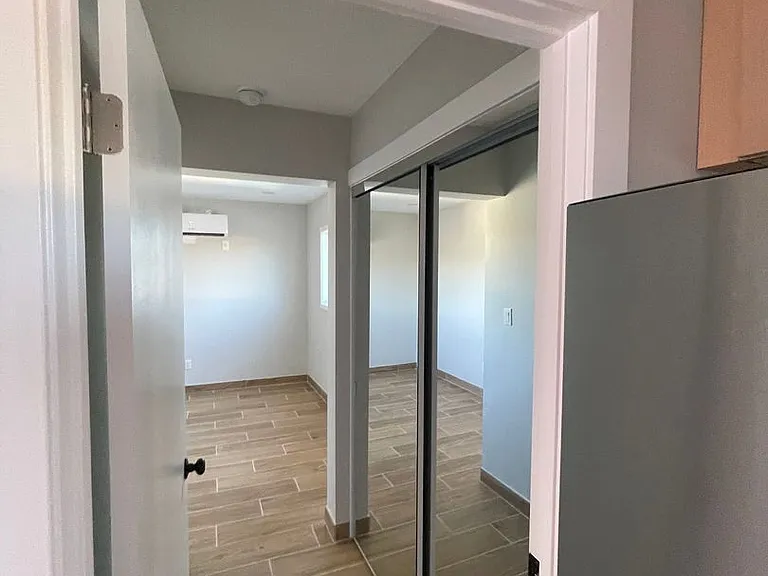 4620 Compton Ave — Photo 23