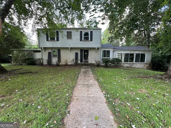 107 Ridgecrest Rd, Lagrange, GA 30240