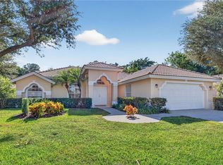 1471 Vintage CT, NAPLES, FL 34104