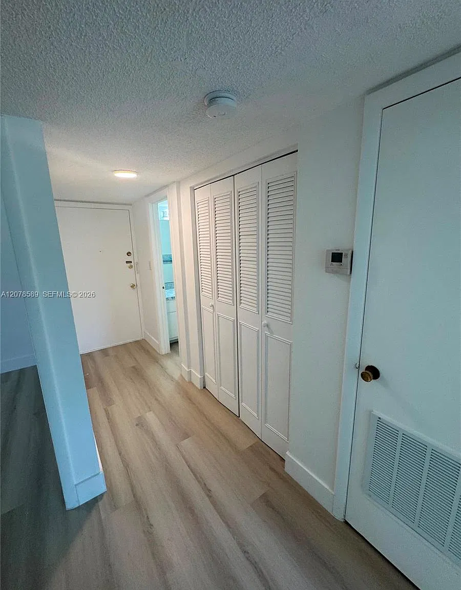 4880 NW 22nd St — Photo 2