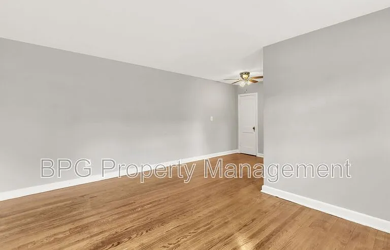 5721 11th St N #7 — Photo 6