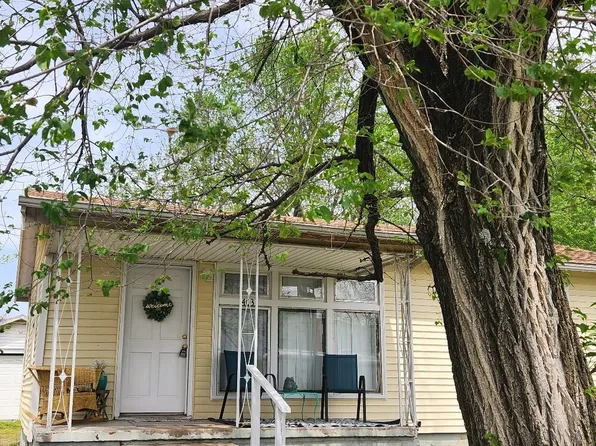 1403 E 2nd Street, Joplin, MO 64801