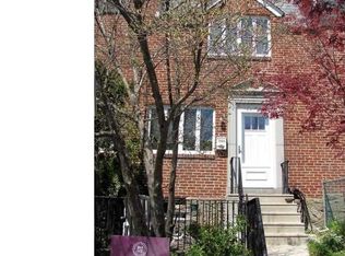 7005 Clover Ln, Upper Darby, PA 19082