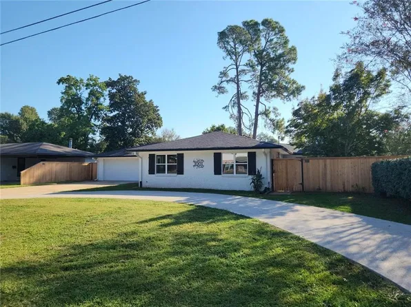 1001 Harling Ln, Natchitoches, LA 71457