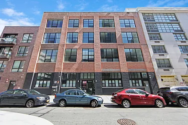 Eight Star Lofts LIC at 47-33 5th Street in Hunters Point