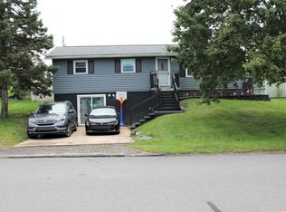 96 Old Farm Ln, Milton, PA
