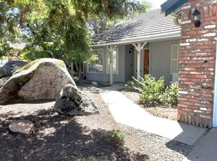 5860 Green Mountain Ln, Rocklin, CA 95677