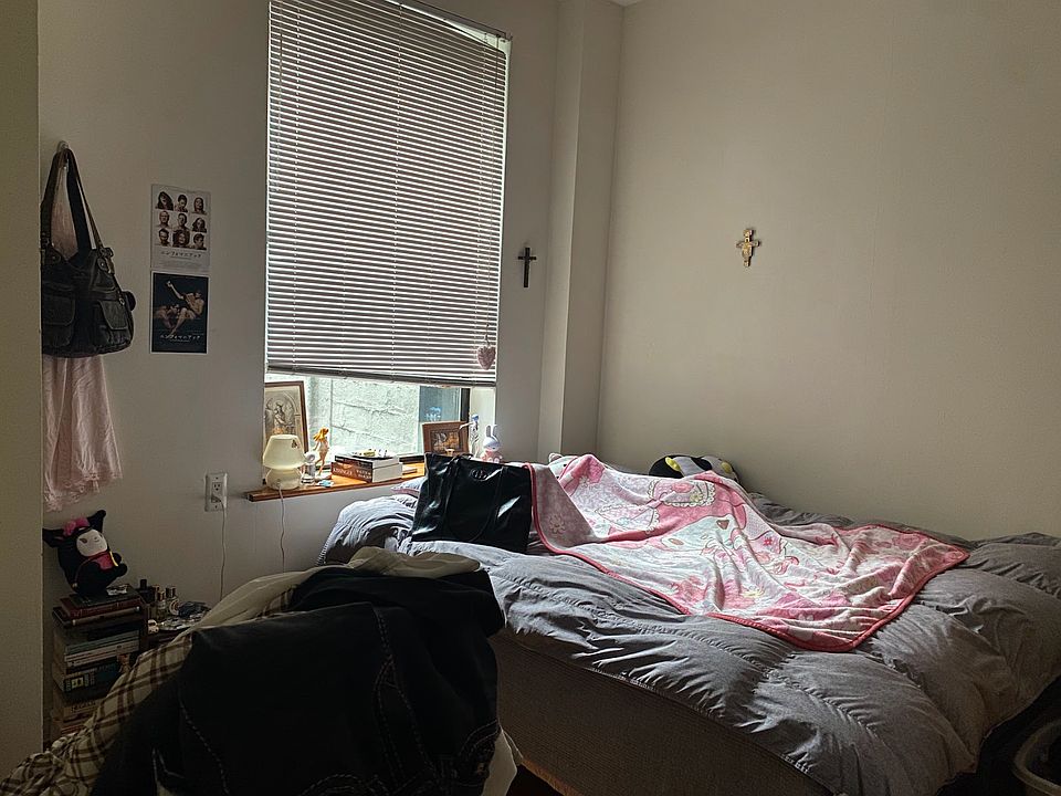 1st image of 216 W 100th St APT 1006