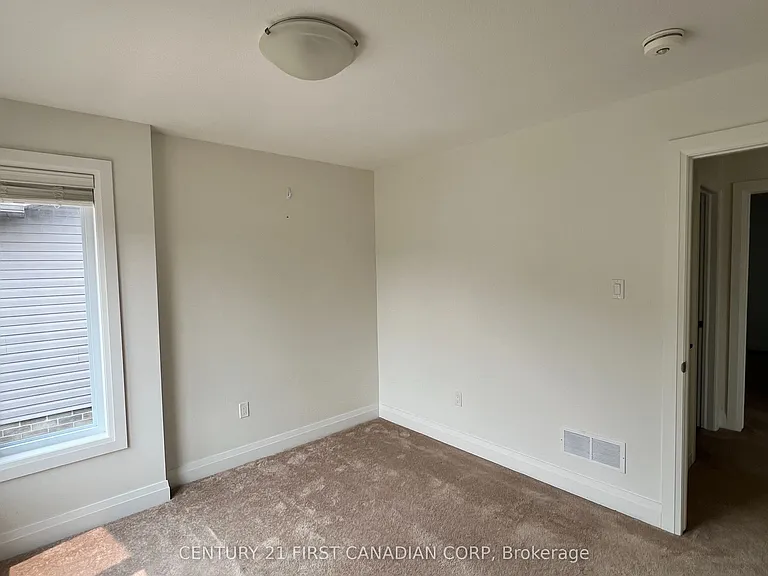 1660 Valhalla St — Photo 21