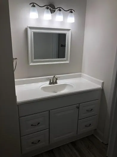 105 Valencia Dr — Photo 4