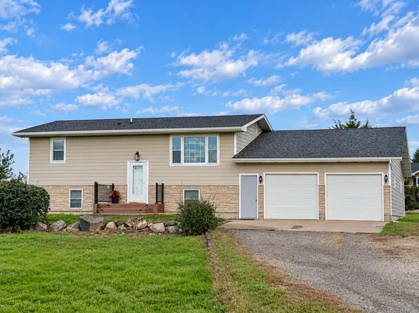 2721 Buhl Ave, Pierre, SD 57501