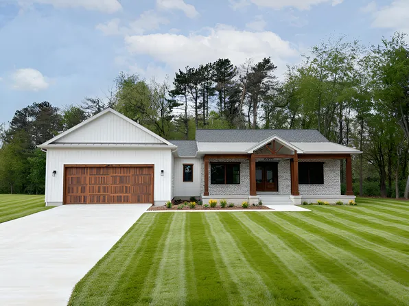 11470 Oakwood Dr, Jerome, MI 49249