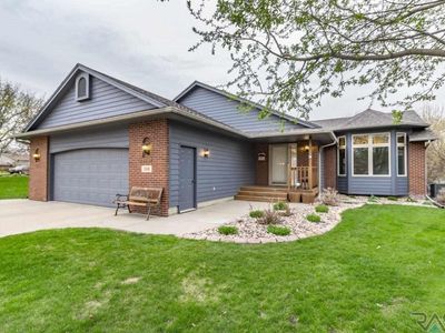116 N La Salle Cir, Sioux Falls, SD, 57110