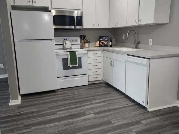 Alexander Lane Apts, 505 E Alexander Ln #2B-1Ba-950Sqft, Euless, TX 76040