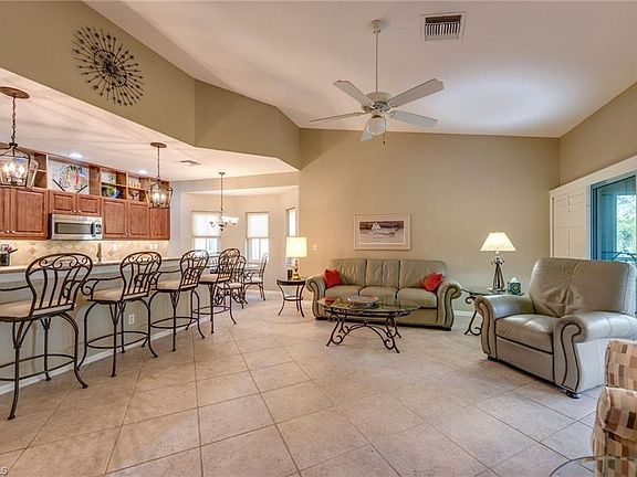 5th image of 28610 Carriage Homes Dr #201