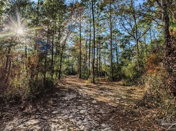 4A Walling Rd, Milton, FL 32570