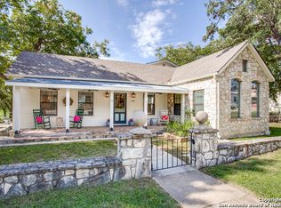 713 Main St, Comfort, TX 78013