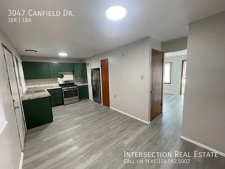 3047 Canfield Dr — Photo 5