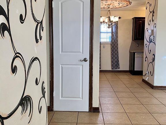 4th image of 2707 Bookins Ave