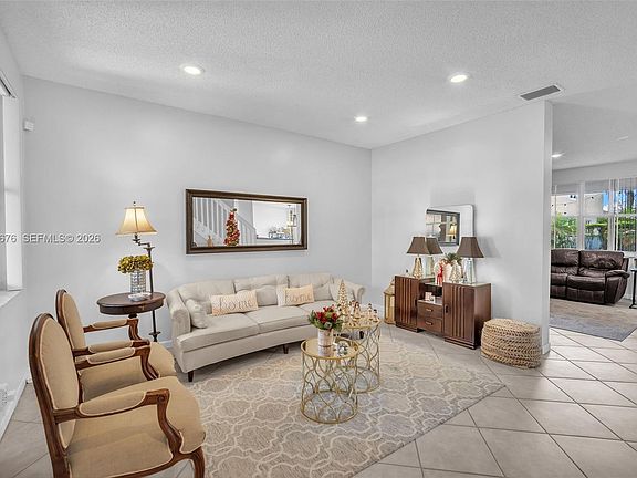 5th image of 1058 Tupelo Way
