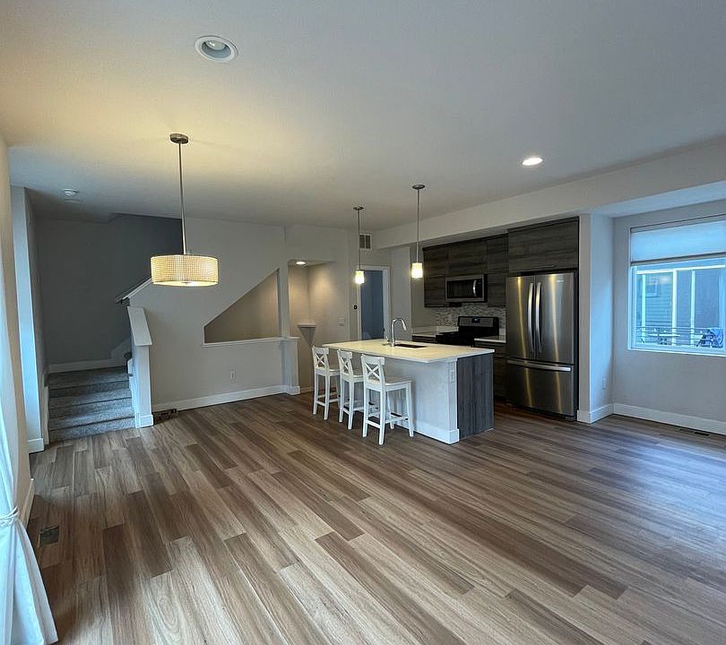 1st image of 5552 W 10th Pl