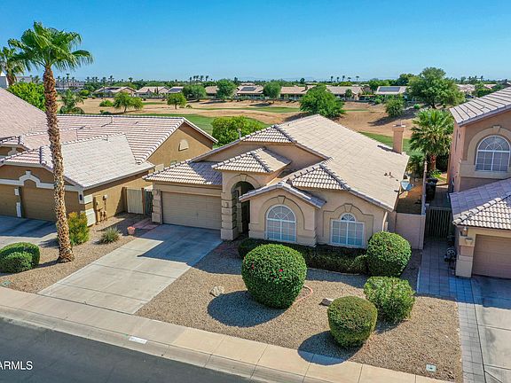 4th image of 2623 N 137TH Avenue